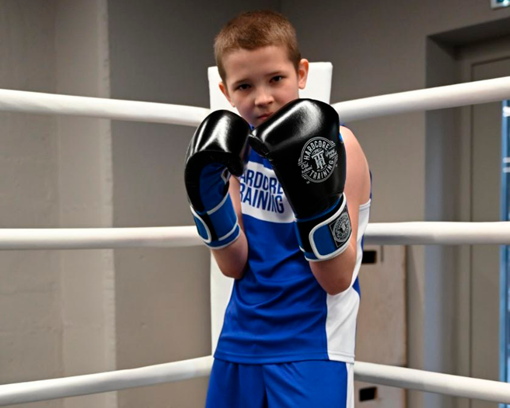 Боксерские перчатки