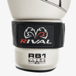 Снарядные перчатки Rival RB1 White
