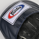 Боксёрские лапы Fairtex FMV9 чёрный/синий