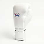Боксерские перчатки Winning 18 Oz White